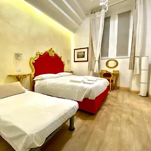 https://roma-charming-rooms.it-romehotels.com