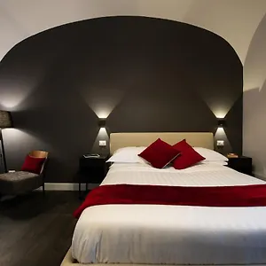 https://lungotevere-ripa.it-romehotels.com